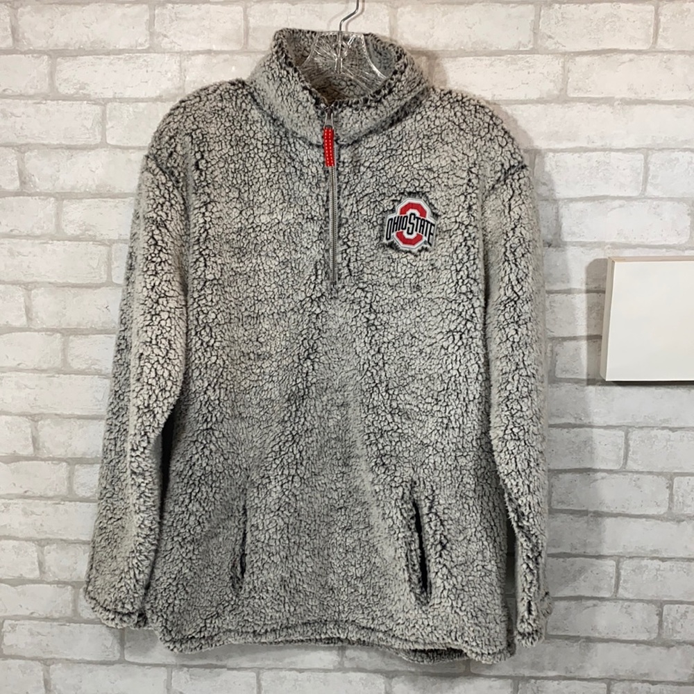 Ohio state university pullover size Medium